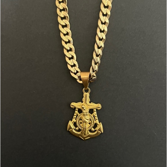 Men’s Gold Chain and Pendant. It’s 18k Gold on both Chain and Pendant. - Picture 10 of 10